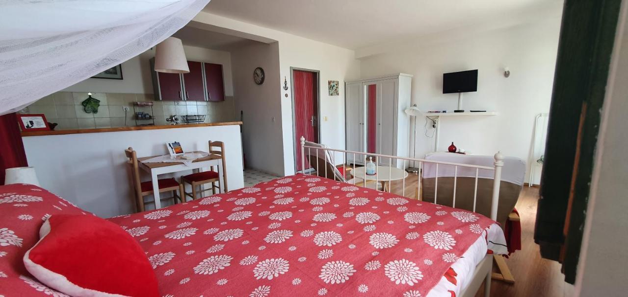 Boutique Home Saltaragazza Петровац Экстерьер фото
